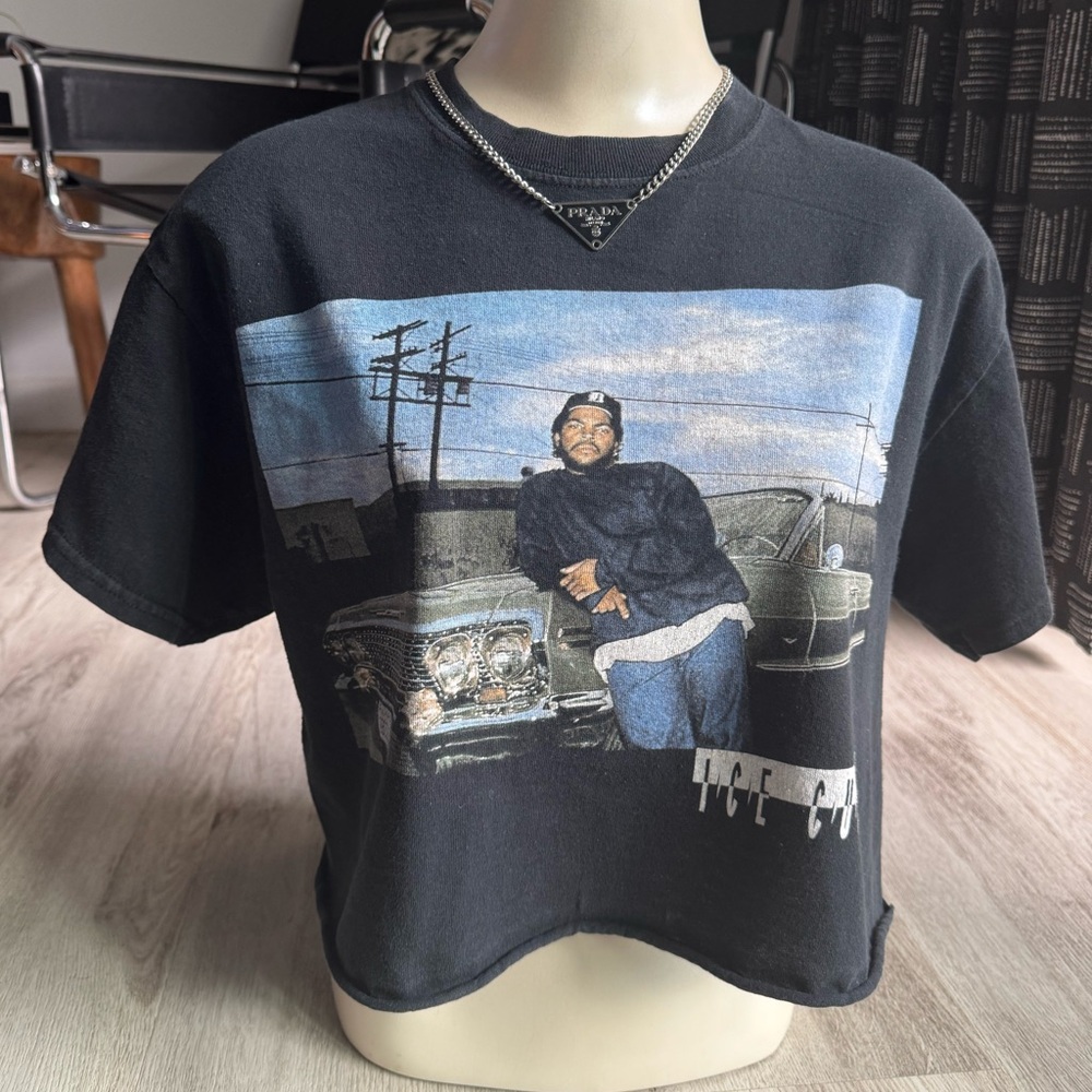 Ice Cube Impala Black Short Sleeved Tee Edgy Rap Culture Style Cropped T-Shirt M